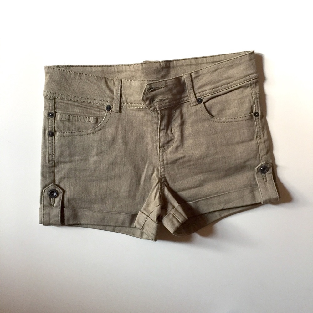 NWOT Olive Green Shorts, Forever 21, S